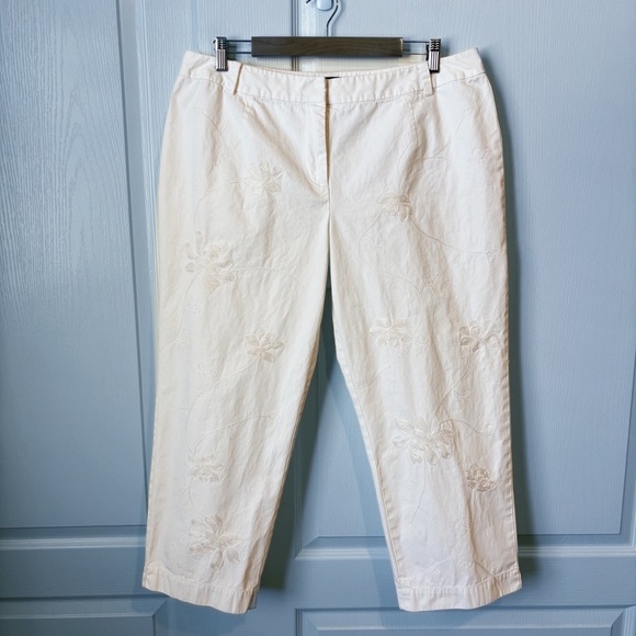 Talbots White Straight Cropped Pants With White Embroidered Flowers Women’s 14W - Picture 10 of 10